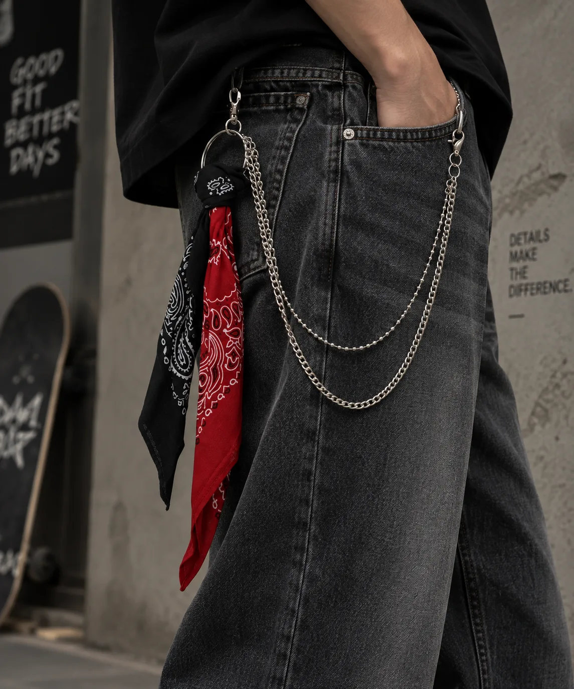 Rebel Paisley Double Chain